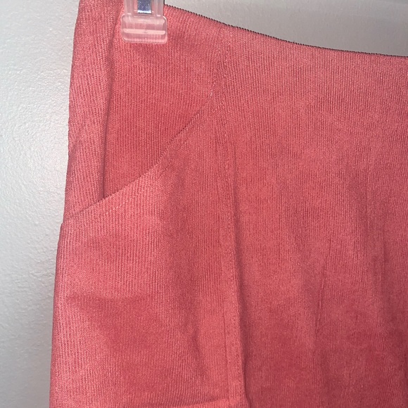 Pink skirt - Picture 4 of 6